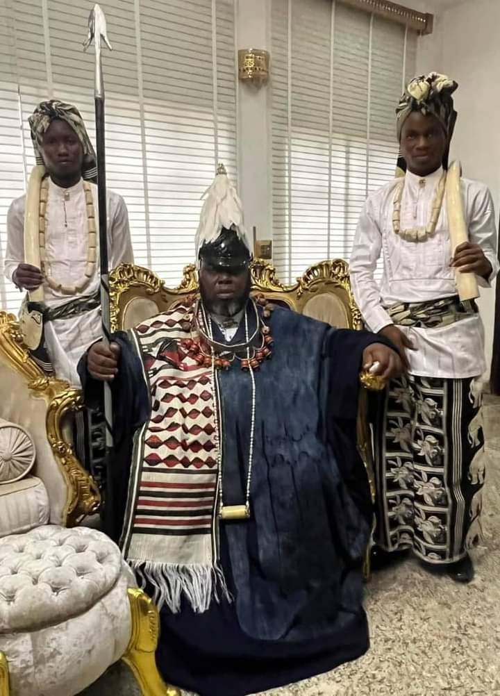 Asari Dokubo In Traditional Outfit, His ‘Entourage’